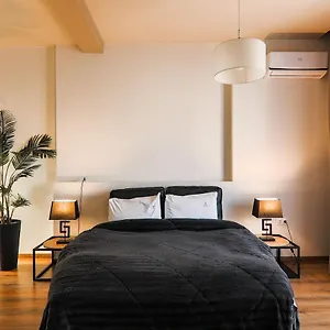 superior-one-luxury-apartment.hotels-of-thessaloniki.com/