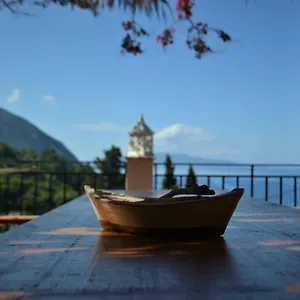 giannatos-studios-poros.kefaloniahotels.net/